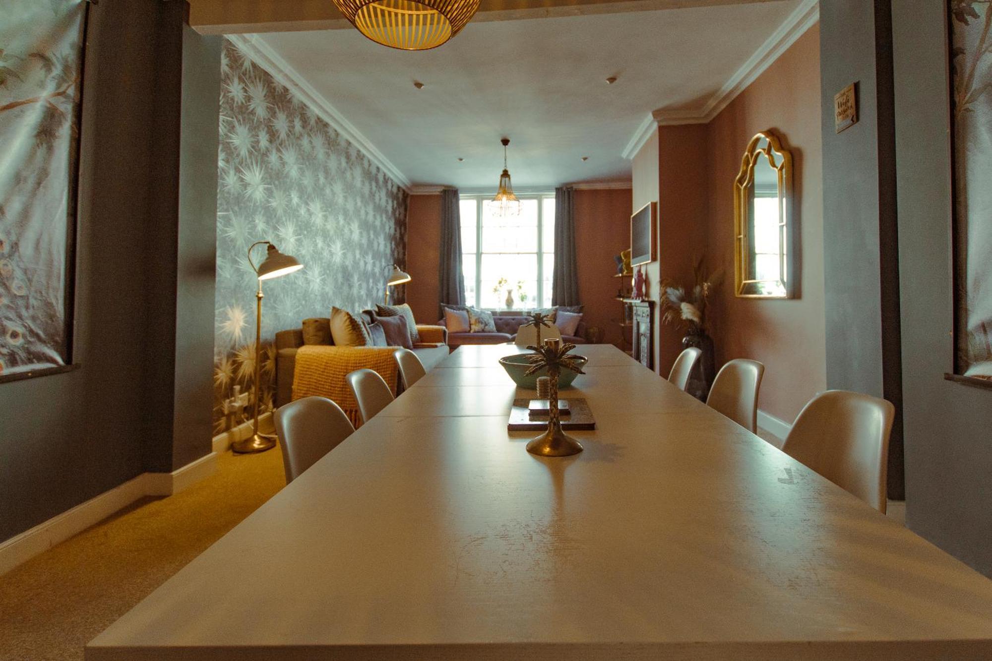 Built 1804 Caldecott Town House On The Rows By Rework Accommodation Честер Экстерьер фото